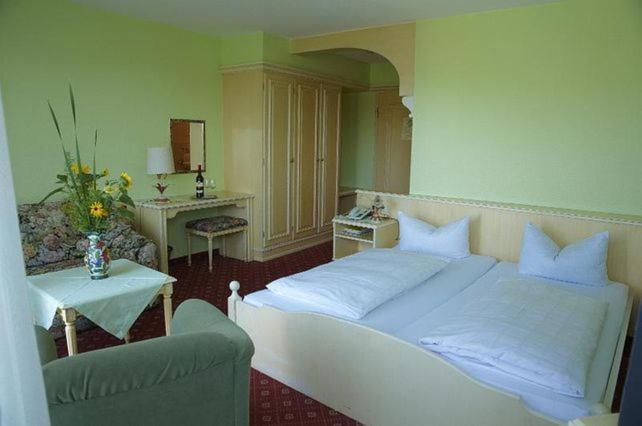Hotel Krone Кресброн Экстерьер фото